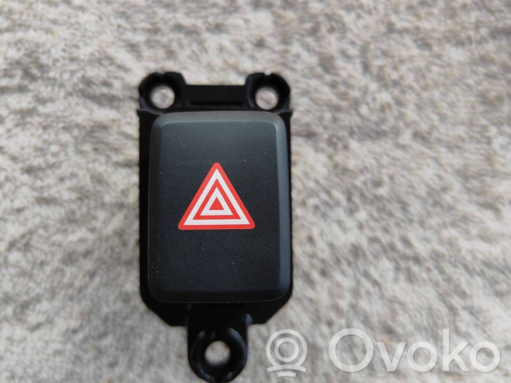 KIA Ceed Hazard light switch 