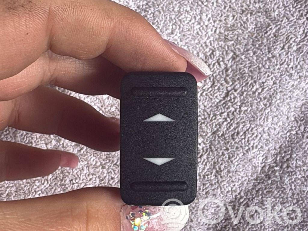 Ford Mondeo MK IV Electric window control switch 