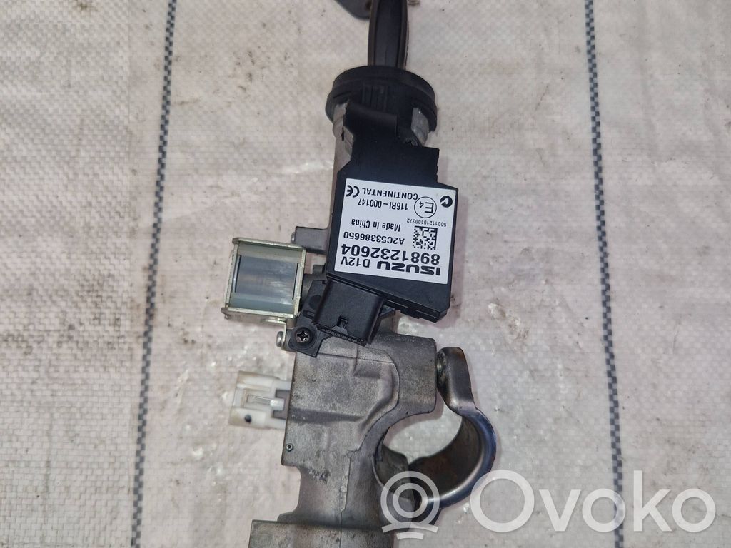Isuzu D-Max Užvedimo spynelė 