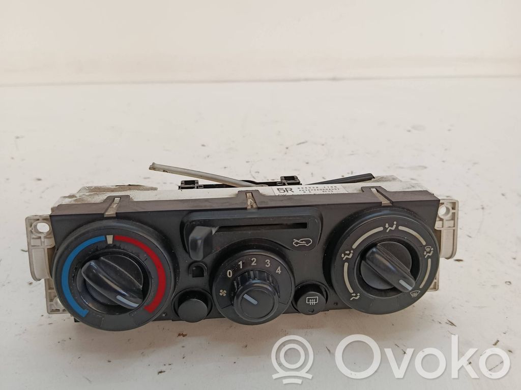 Isuzu D-Max Climate control unit 