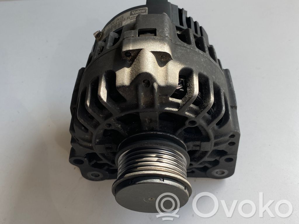 Volkswagen Golf IV Alternador 