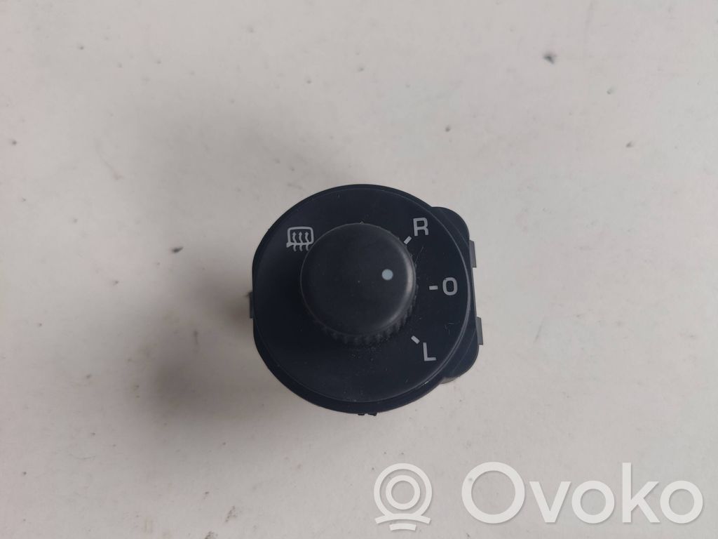 Wing mirror switch   1KA959565,267802S
