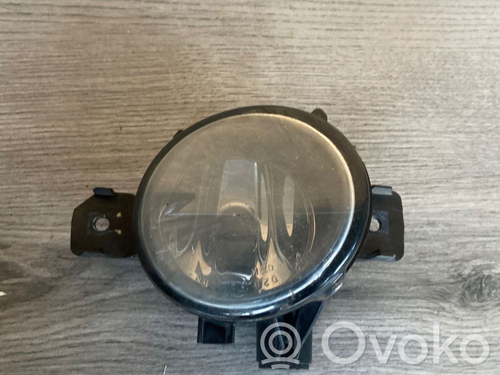 Miglas lukturis priekšā   13101610,89203672,7837501