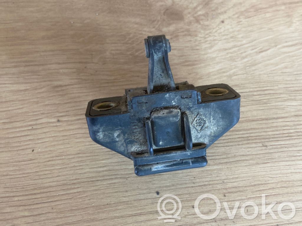 Loading door lock