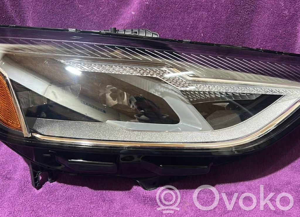 Audi A4 S4 B9 8W Scheinwerfer 