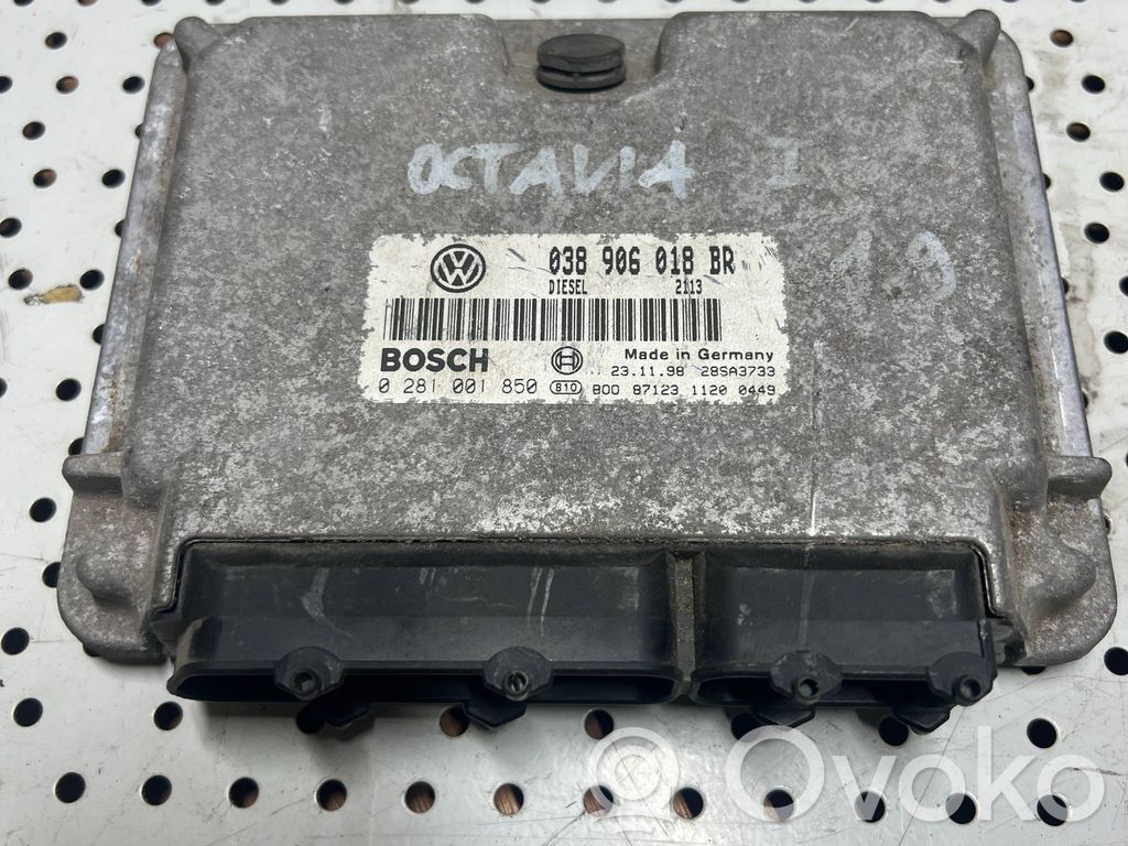 Skoda Octavia Mk1 (1U) Engine control unit/module 