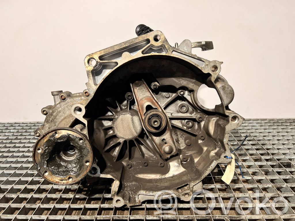Audi A1 Mechaninė 6 pavarų dėžė 