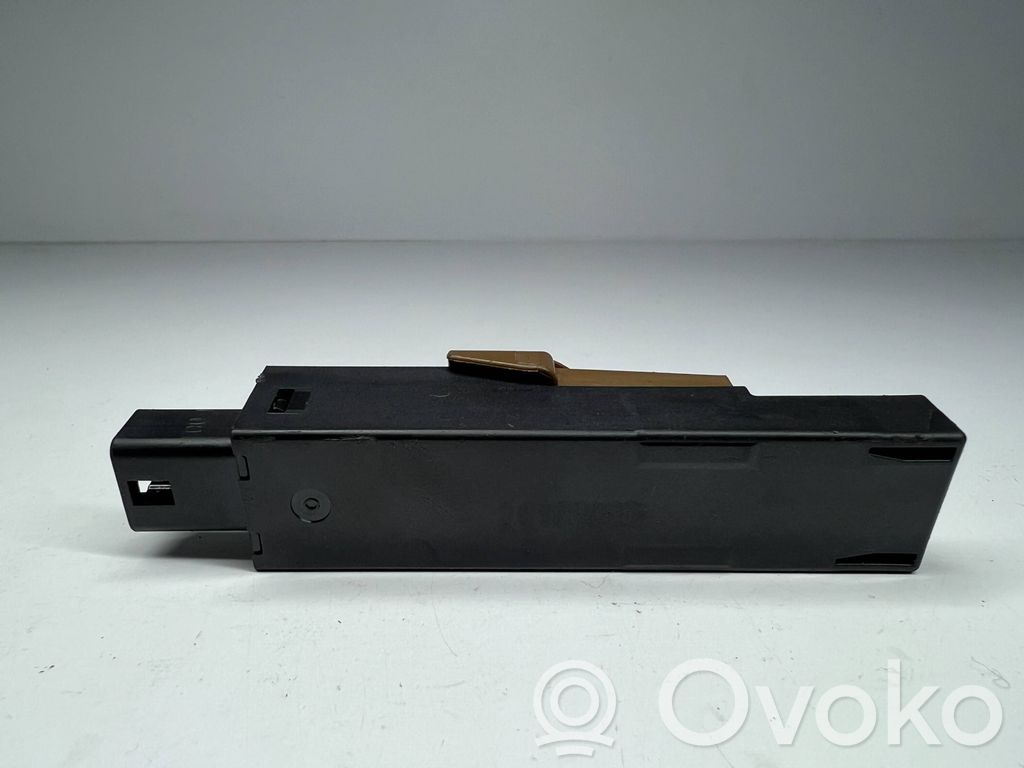 Keyless system antenna