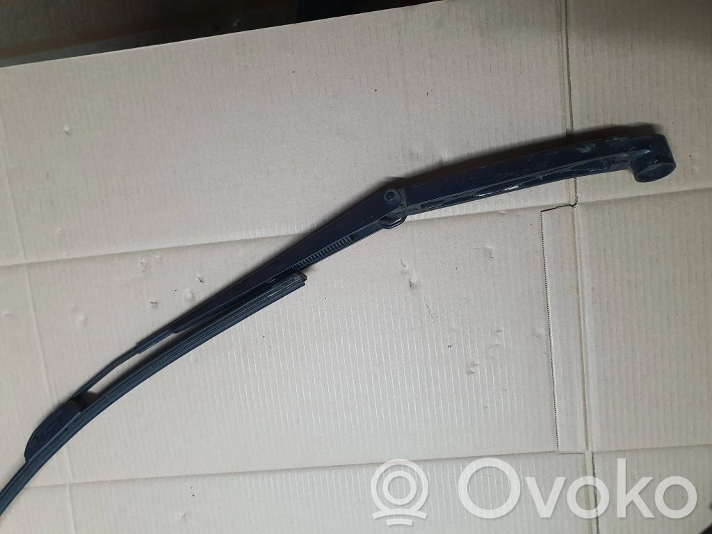 Subaru Legacy Ramię wycieraczki szyby przedniej / czołowej 
