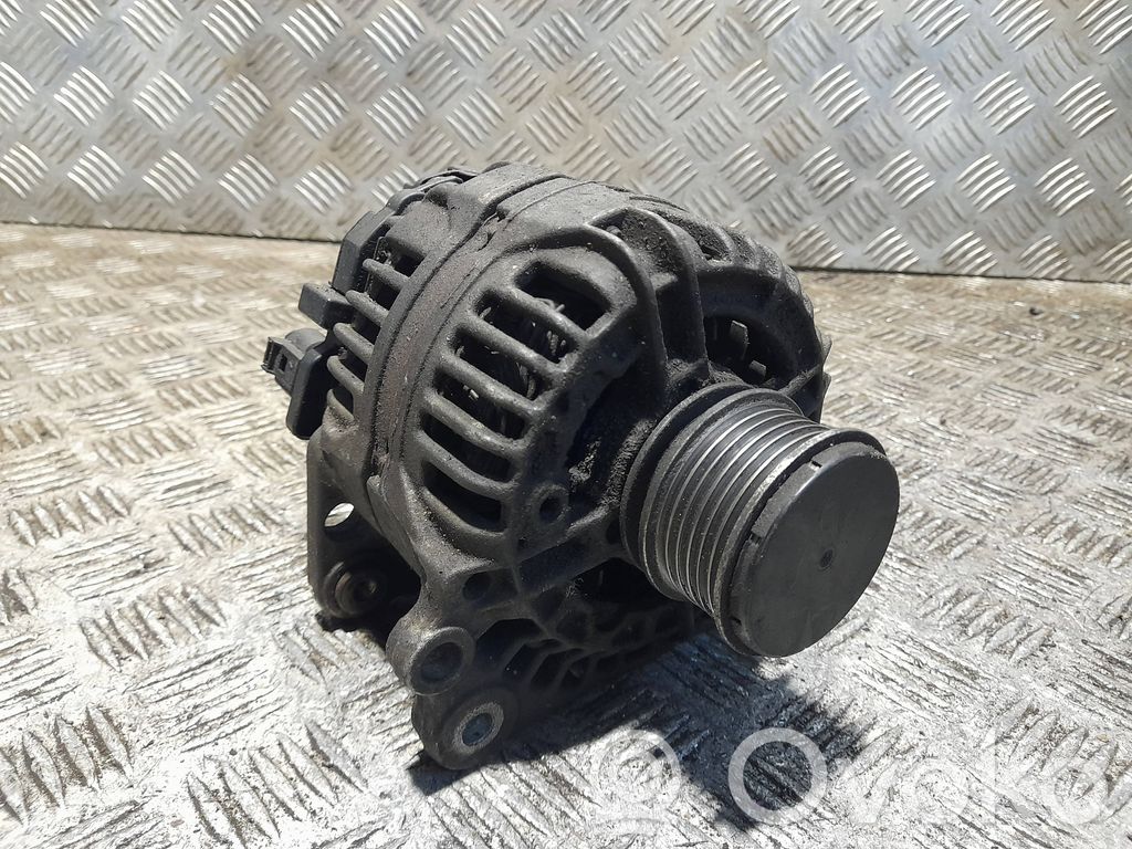 Volkswagen Golf IV Generator/alternator 