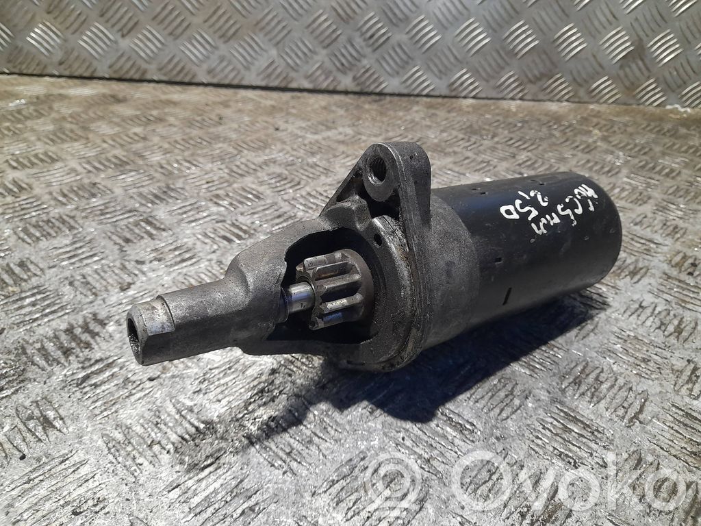 Motor de arranque   059911023H