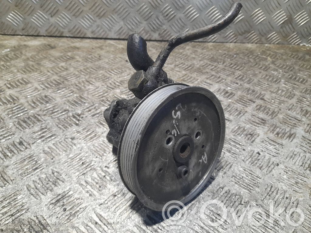 Audi A6 S6 C5 4B Power steering pump 
