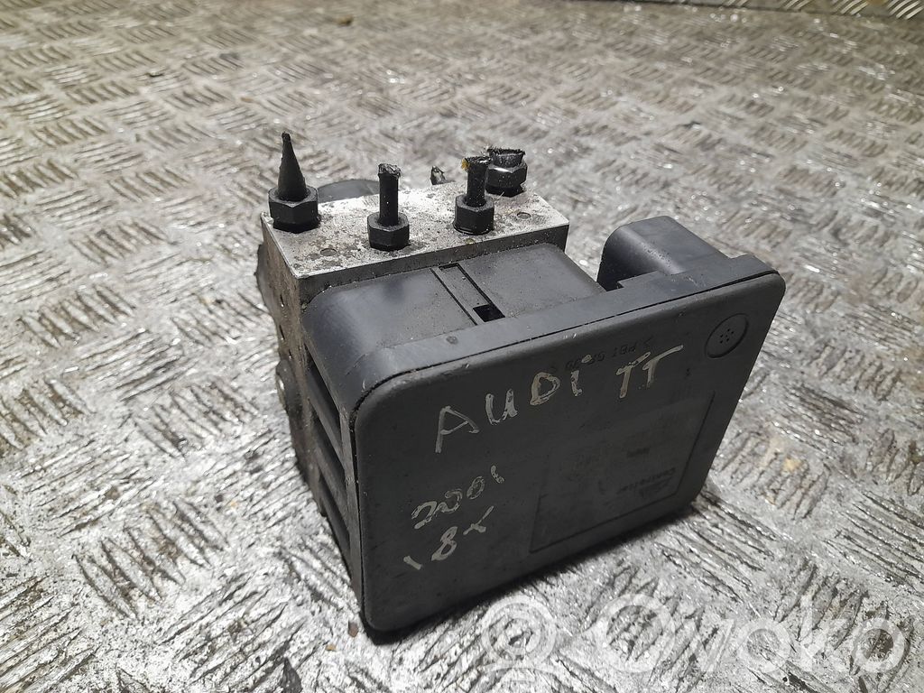 Audi TT Mk1 ABS bloks 