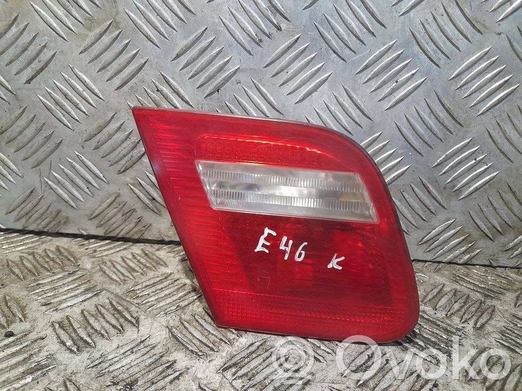 BMW 3 E46 Aizmugurējais lukturis pārsegā 