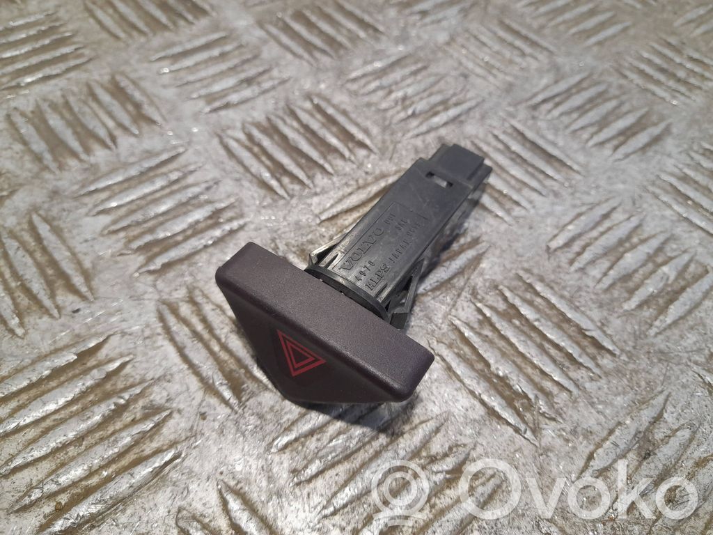 Hazard light switch   9441045