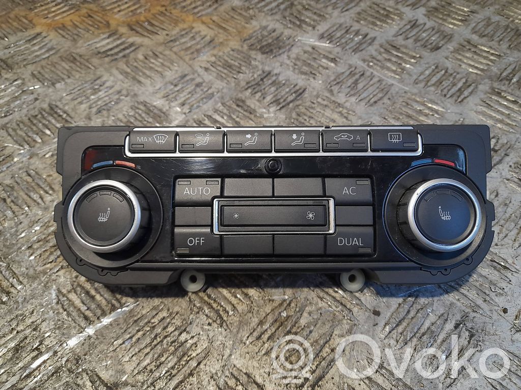 Volkswagen PASSAT CC Panel klimatyzacji 