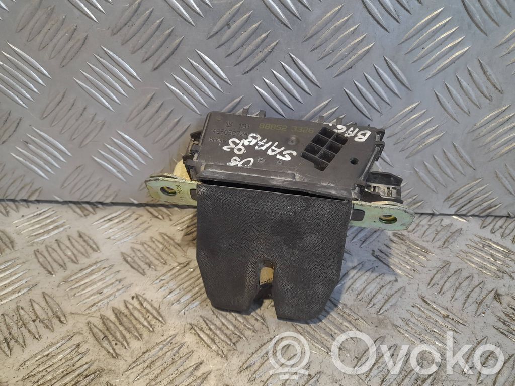 Loading door lock   495058724