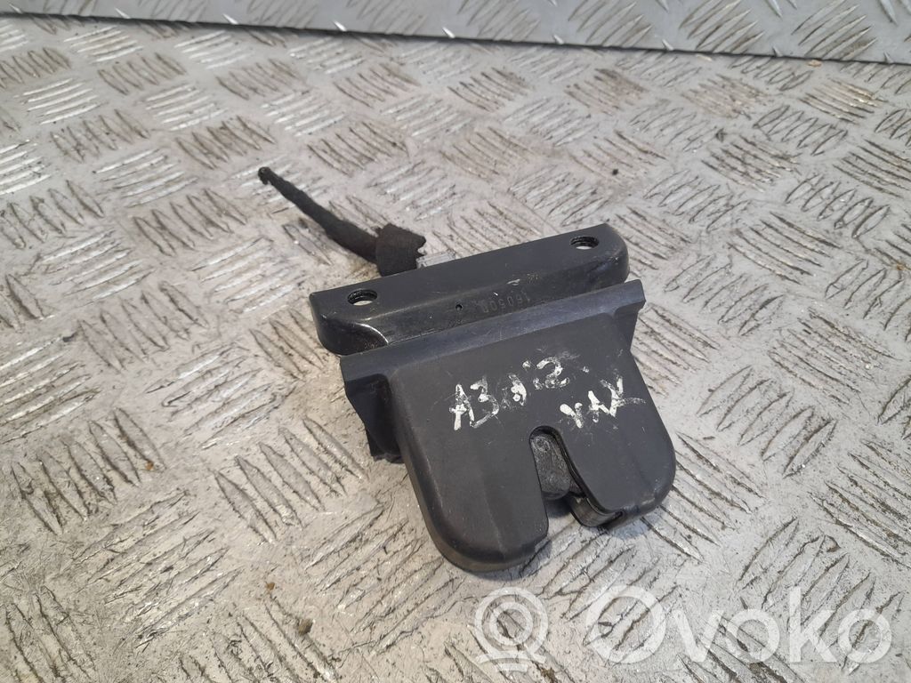 Audi A3 S3 8L Tailgate lock latch 
