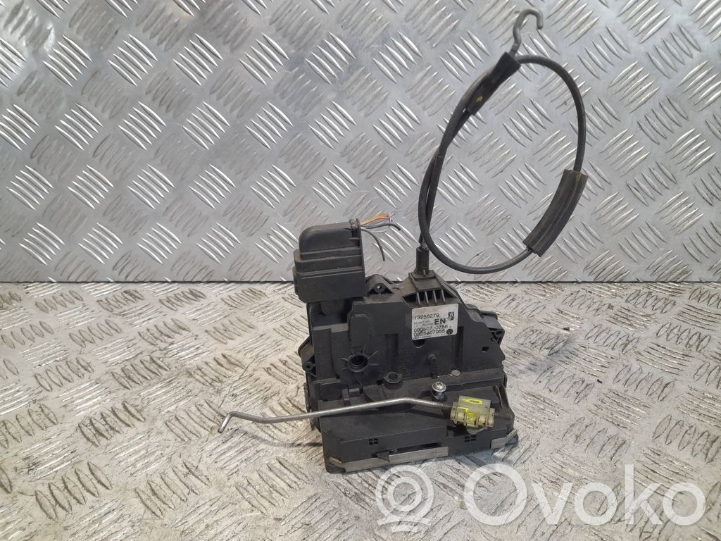 Opel Corsa D Etuoven lukko 