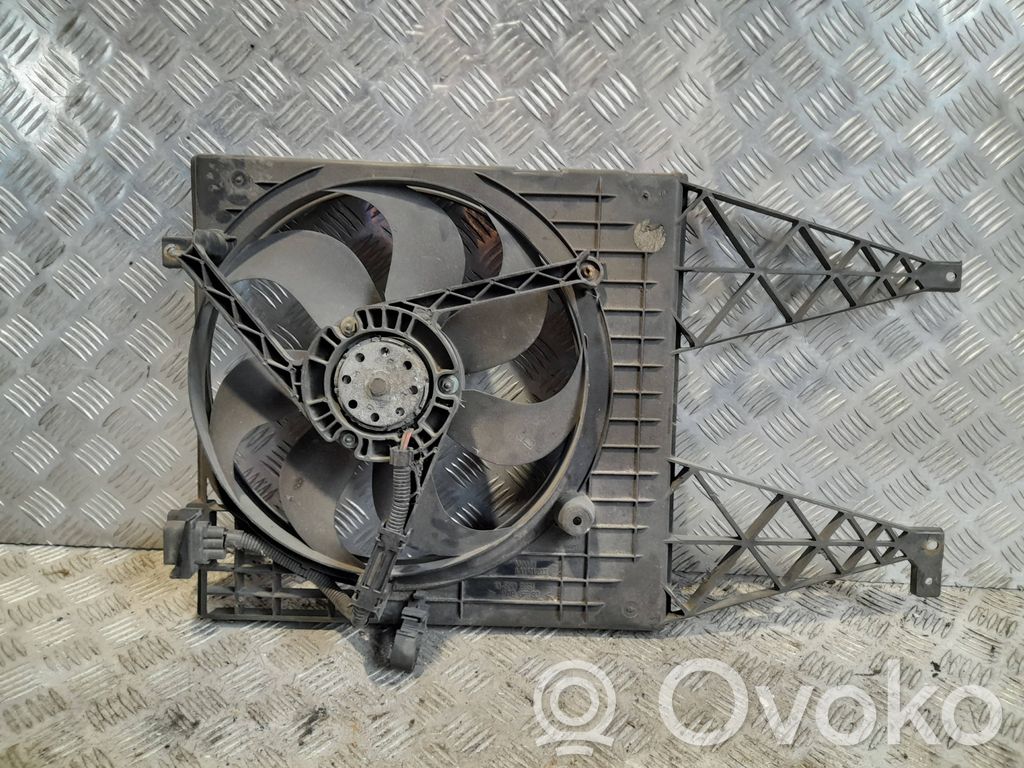 Volkswagen Golf IV Диффузор 