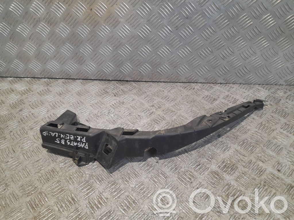 Volkswagen PASSAT B5 Front bumper mounting bracket 