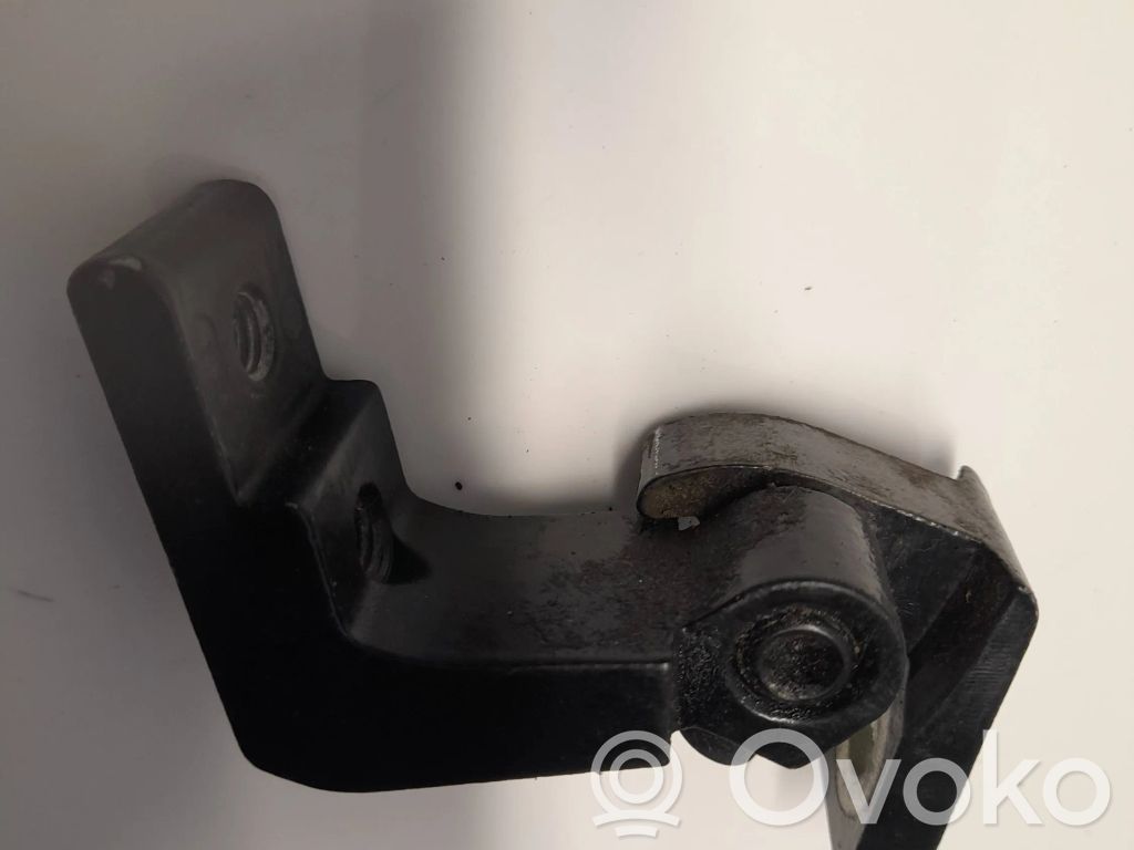 Audi A6 S6 C6 4F Rear door lower hinge 