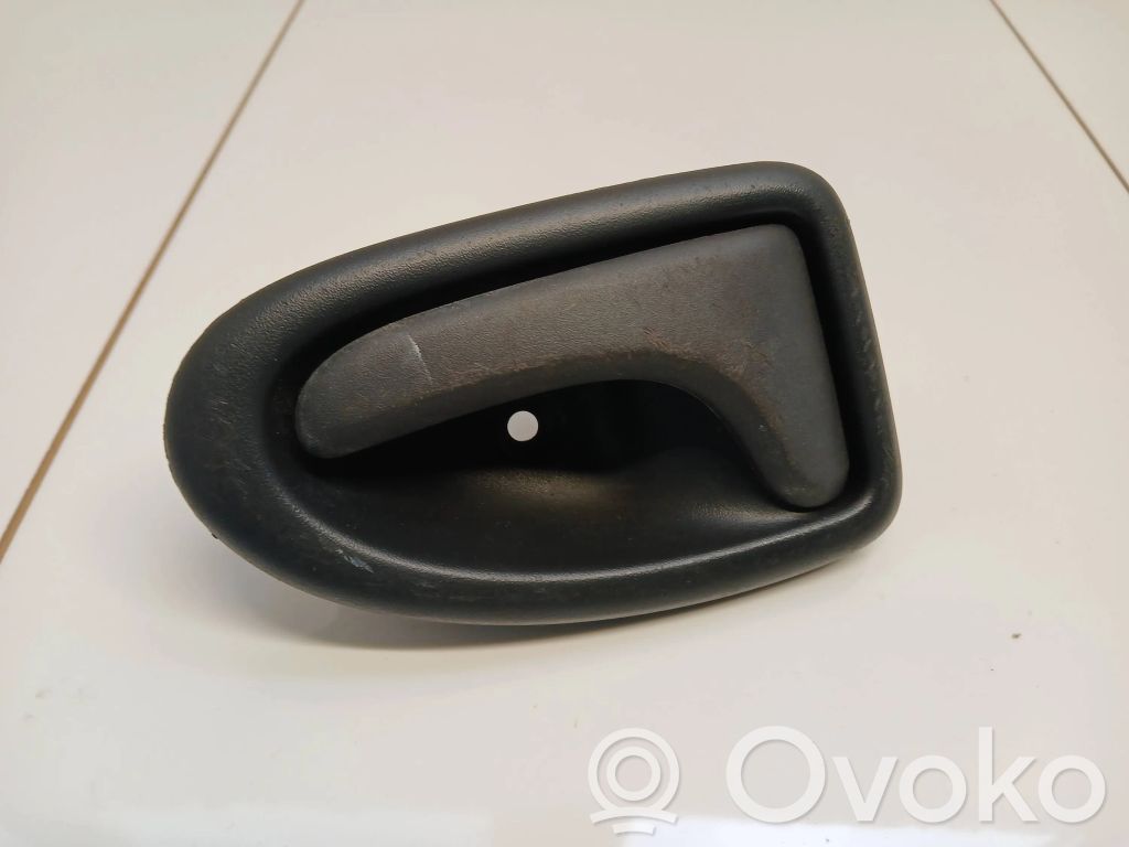 Opel Vivaro Front door interior handle 