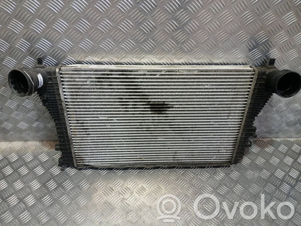 Volkswagen Golf V Chłodnica powietrza doładowującego / Intercooler 