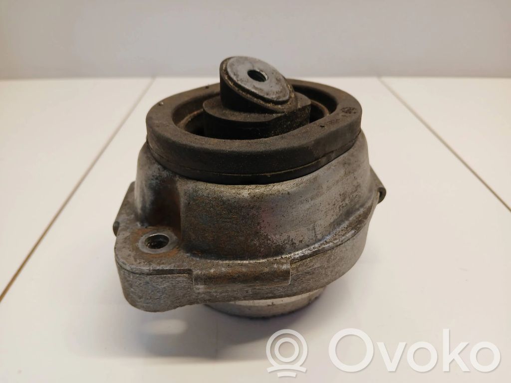 BMW X5 E53 Engine mount bracket 