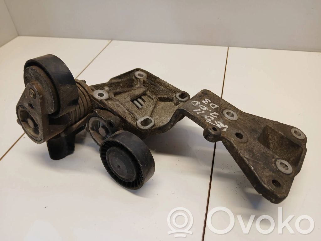 Volvo V50 Generator/alternator bracket 