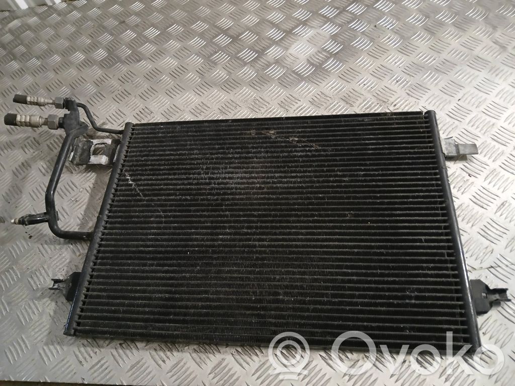 Audi A4 S4 B5 8D Skraplacz / Chłodnica klimatyzacji 