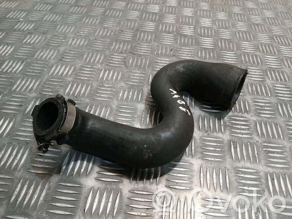 Wąż / Rura intercoolera   8E0145738H