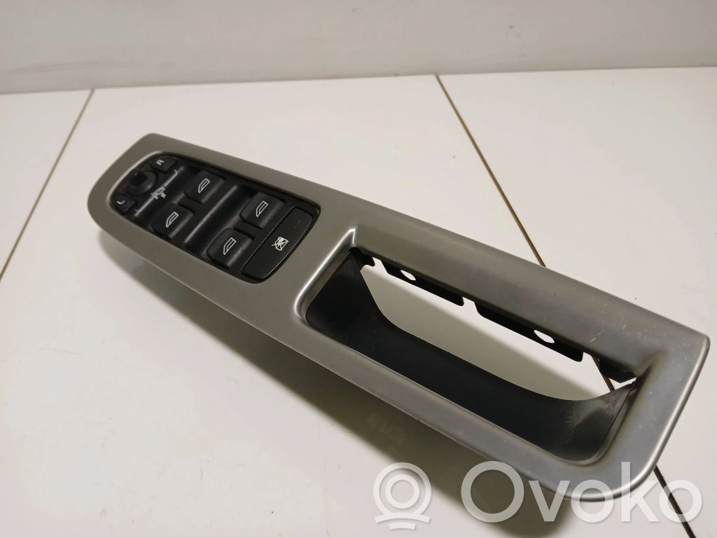Volvo V50 Electric window control switch 