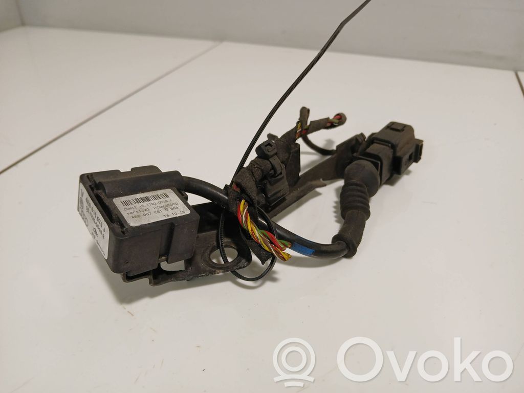 Audi A8 S8 D3 4E Czujnik poziomu zawieszenia pneumatycznego osi przedniej 