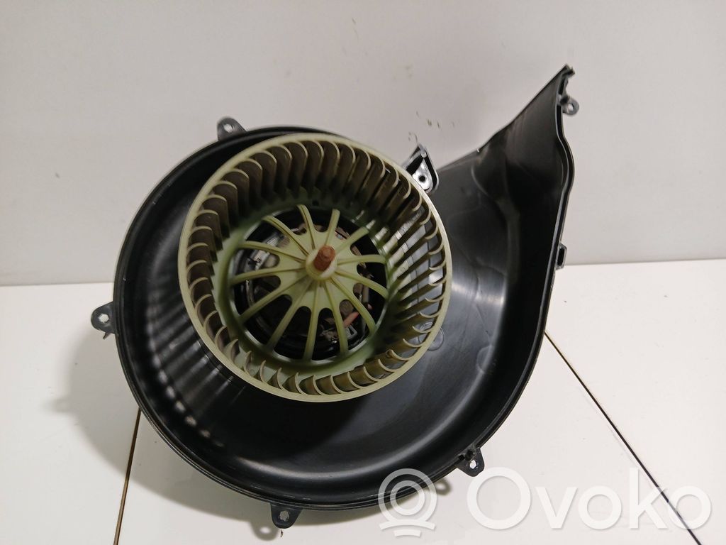 Land Rover Freelander 2 - LR2 Heater fan/blower 