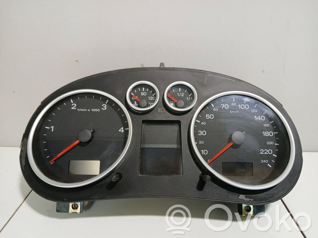 Audi A2 Speedometer (instrument cluster) 
