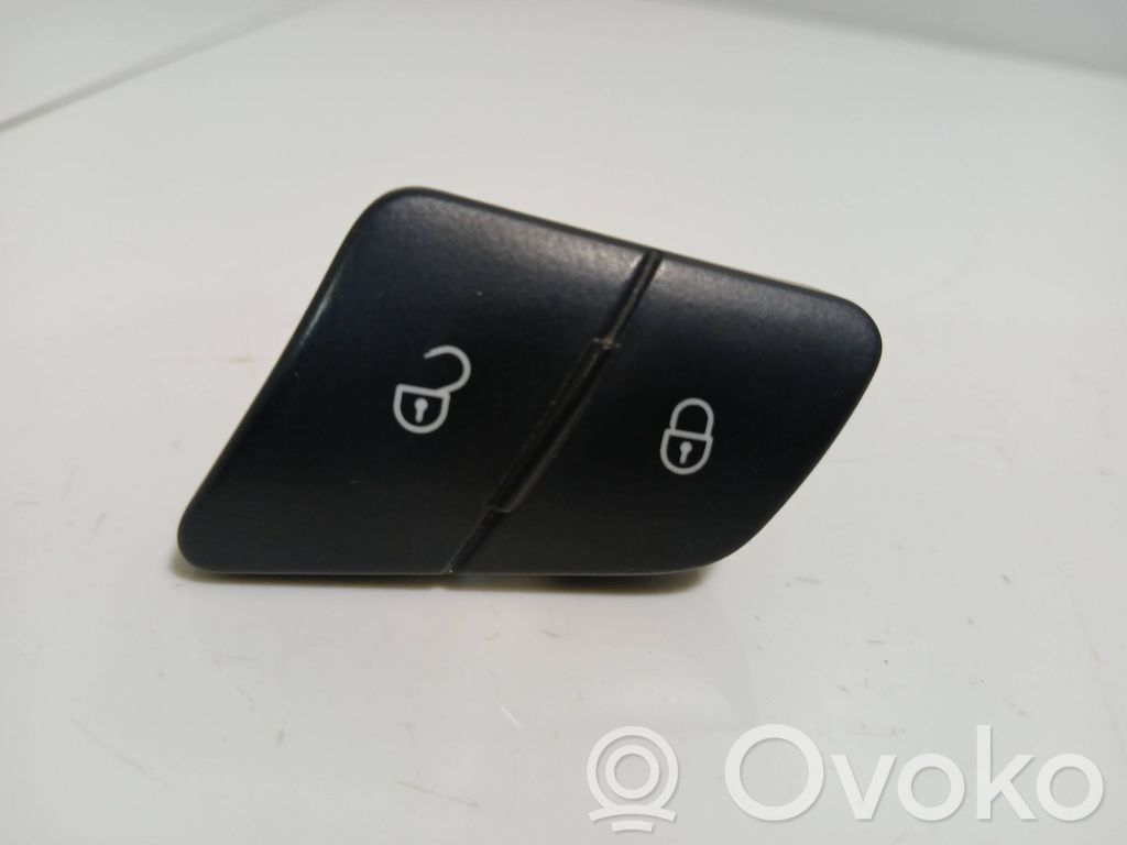 Volkswagen PASSAT B6 Central locking switch button 