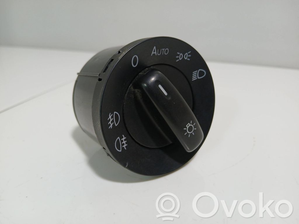 Volkswagen PASSAT B6 Light switch 