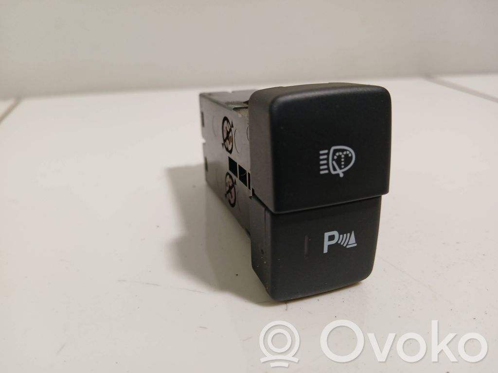 Interruptor del sensor de aparcamiento (PDC)   M26323