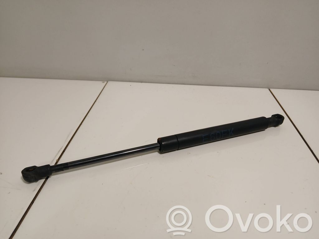 BMW 5 E60 E61 Front bonnet/hood damper/strut 