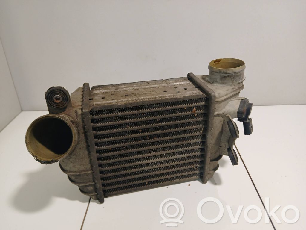 Audi TT Mk1 Interkūlerio radiatorius 