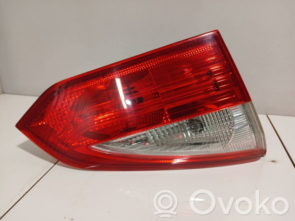 Ford Focus Takaluukun takavalot 
