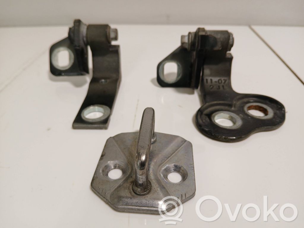Front door hinge set   AM51U22801AC