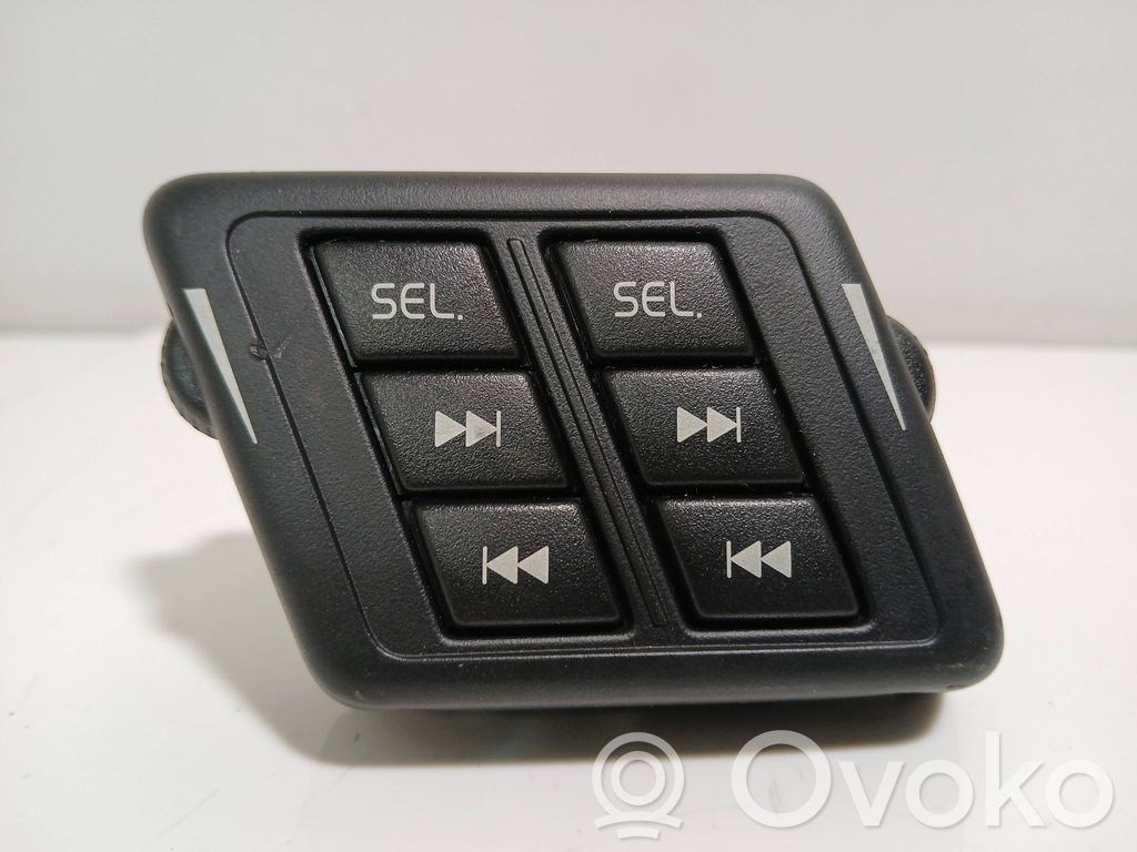 Volvo XC90 Mando de control del sonido 