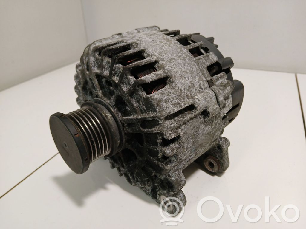 Audi A4 S4 B8 8K Alternator 