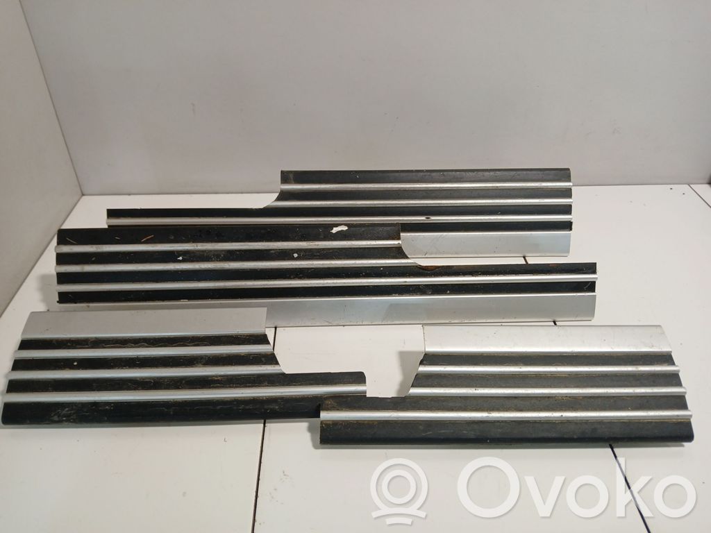 080182 Land Rover Range Rover L322 sill trim set (inner), €15.00 | RRR