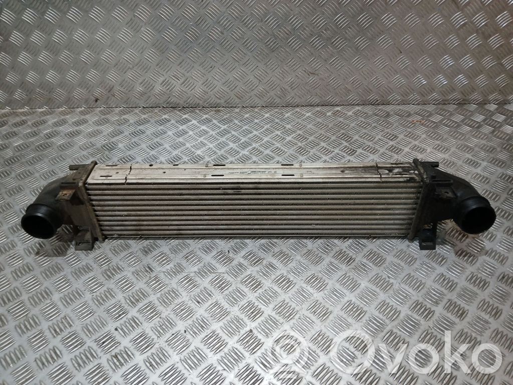 Volvo V70 Interkūlerio radiatorius 