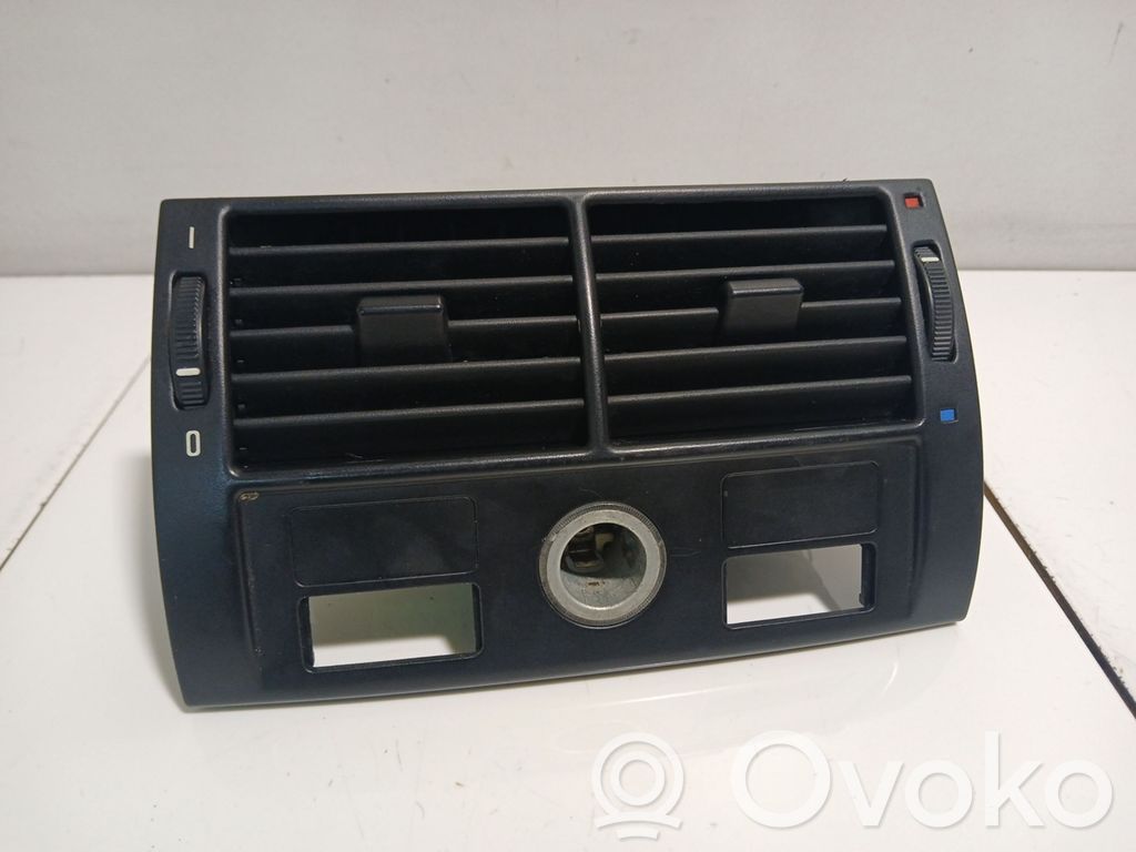 BMW X5 E53 Rejilla de ventilación trasera 