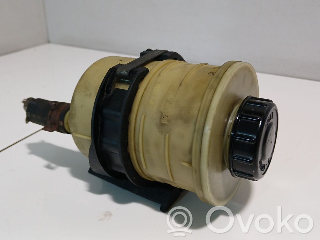 Opel Vivaro Ohjaustehostimen nestesäiliö 