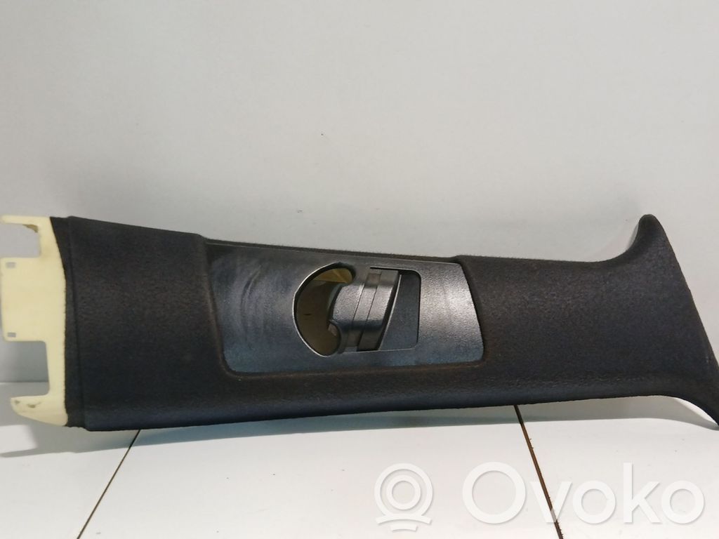 BMW X5 E53 Pilar (B) (superior) 